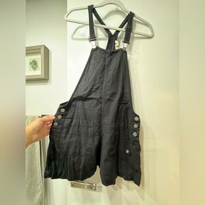 Roxy Romper - Black - Size Medium - Gently Used